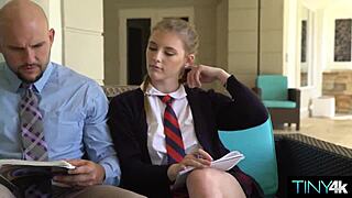 स्लट्टी स्पिनर वाइल्ड स्टडी ब्रेक में 10-इंच लंड को क्रेव करती है