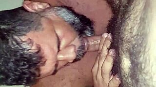 hey, check out this gay guy sucking a young mineiro boy's dick in the video