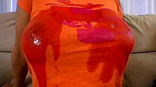 Big ass brunette and blonde in wild threesome 😍