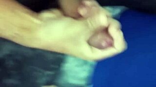 Watching my pussy eat papaya excites me, offer better in room