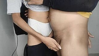 Soniya bhabhi sucking boyfriend's cock then fucking in hotel room