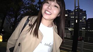 i love this cute 24yo japanese masseuse touching my dick