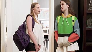 Nerdy teen 18+ seduced into muff diving by lesbian 😏. Licking pussy hardcore with cunilingus!