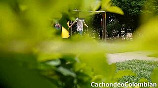 I cath my wife cheatin with a strangr at home.