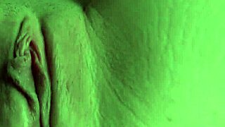 freckled babe uses dildo on kitchen counter to pay 😏