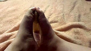Slow foot job in homemade fetish video