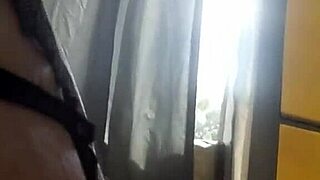 i plays with dildos on my ass