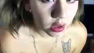 Brazilian Big-Tits Latina Rides Dildo in Ponytail Showcam for Wild Webcam Fun. Her Big Ass Shakes!