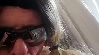 i plays with dildos on my ass