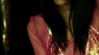 does this mini bitch private stepdaughter enjoy getting that fat dick in her head till she squirts?