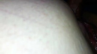 Lore Guzman shares her story in a casual chat