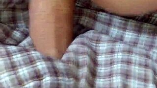 Anal Queen Wife Enjoys Deep Assfucking and Squirting with Amateurs