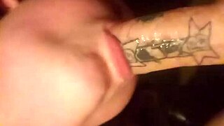 does renee cheeks do upside down deepthroat?