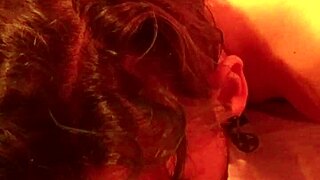 una pareja gay muy caliente follando