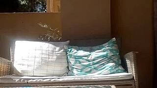 वो तुम्हें बाहर चोदाई के लिए इनवाइट करती है