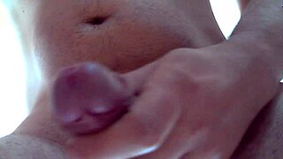 i cummed so hard on this solo masturabation close up