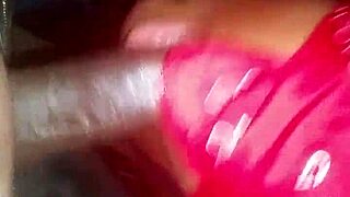 Ebony Tops Me Off For Cash In Closet