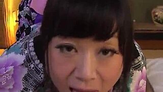 is that wedding ring shining during this snap handjob in vertical video?