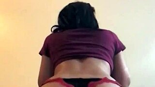 ebony woman in lingerie shakes her ass