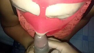 Passionate Colombian MILF sucks big cock for cumshot