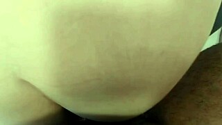 I'm givin' a quickie in tha room wit my big ass blonde