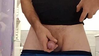 Sudden urge prompts pants dropping and intense release