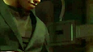 i'm teesing the audiance with my striptease, ripping cloths off