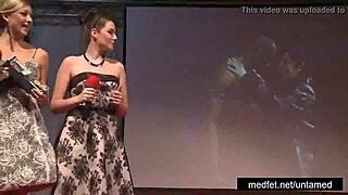 i'm teesing the audiance with my striptease, ripping cloths off