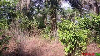 milf gets fucked in the bush 😏