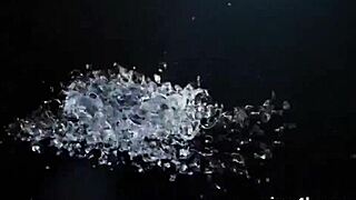 क्यों इनोसेंट लेस्बियन टीन 18+ पानी उड़ेलती हैं यूरिन प्ले के बाद?