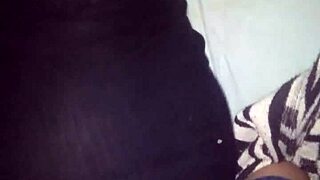 i was groping my girlfriend for a bit last night, it was so sexy 😏