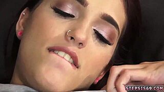 Joins teen 18+s sucking stepbros banana