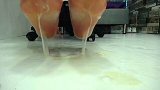 do you like how i get dirty with my feet?