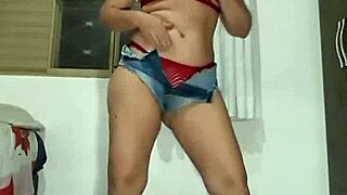 Mirelladelicia Stripping Jeans?