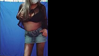 i see my stepdaughter wiggle her tight vagina in sexy lingrie