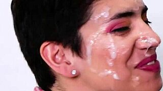 Cum with pride as she gives a facial 😏