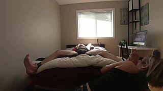 i love how gwen returns the favour.