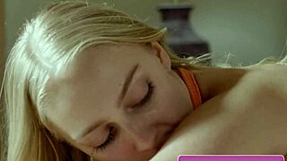 Katie Kush And Queenie Sateen Eat Ass