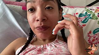 Sarah Lace fingers her pretty pussy!