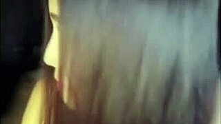 thai girl banging hard in open air