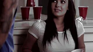 Blonde flat-chested teen feels oral pleasure outdoors