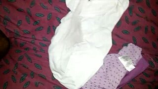 this bbw babe gets her tongue slapped in a fat blowjob session