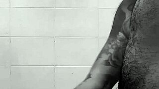 Me Masturbo Pensando En Mi Vecina While She Licks And Masturbates