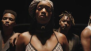 Iza looks so sexy and semi-nude in this lesbian scene