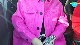 Wife Enjoys Intense Fingering Session in the Car