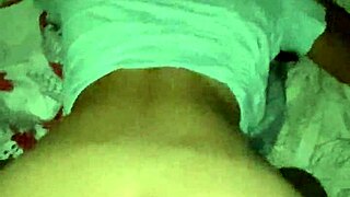 mi amiga de la universidad se mete a mi cuarto con ganas de pene