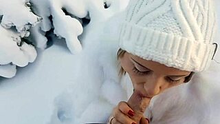 SHE SUCKS HIM OFF AND SWALLOW HIS SPERM OUTDOOR RIGHT ON THE VALENTINES DAY