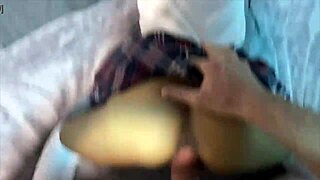 teen 18+ appena uscita da scuola in pov doggystyle