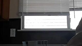 How to make corn tortillas by hand?