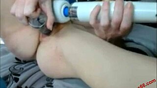Redhead MILF uses webcam for toying herself